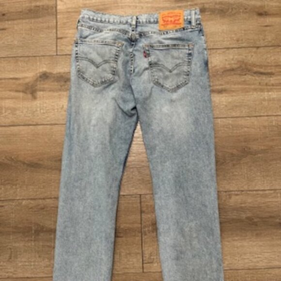 Levi’s 511 Jeans Size 33 X 30 Light Wash Denim Straight Legs - Picture 10 of 11